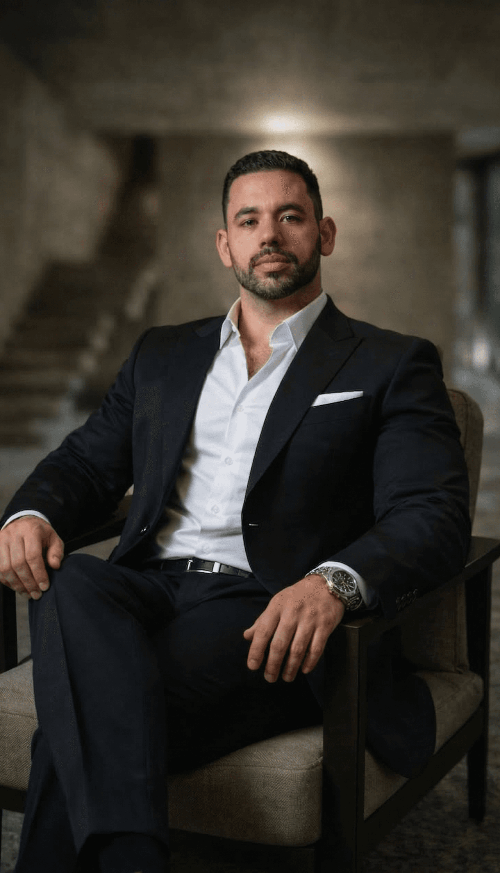 background-image-/garnica